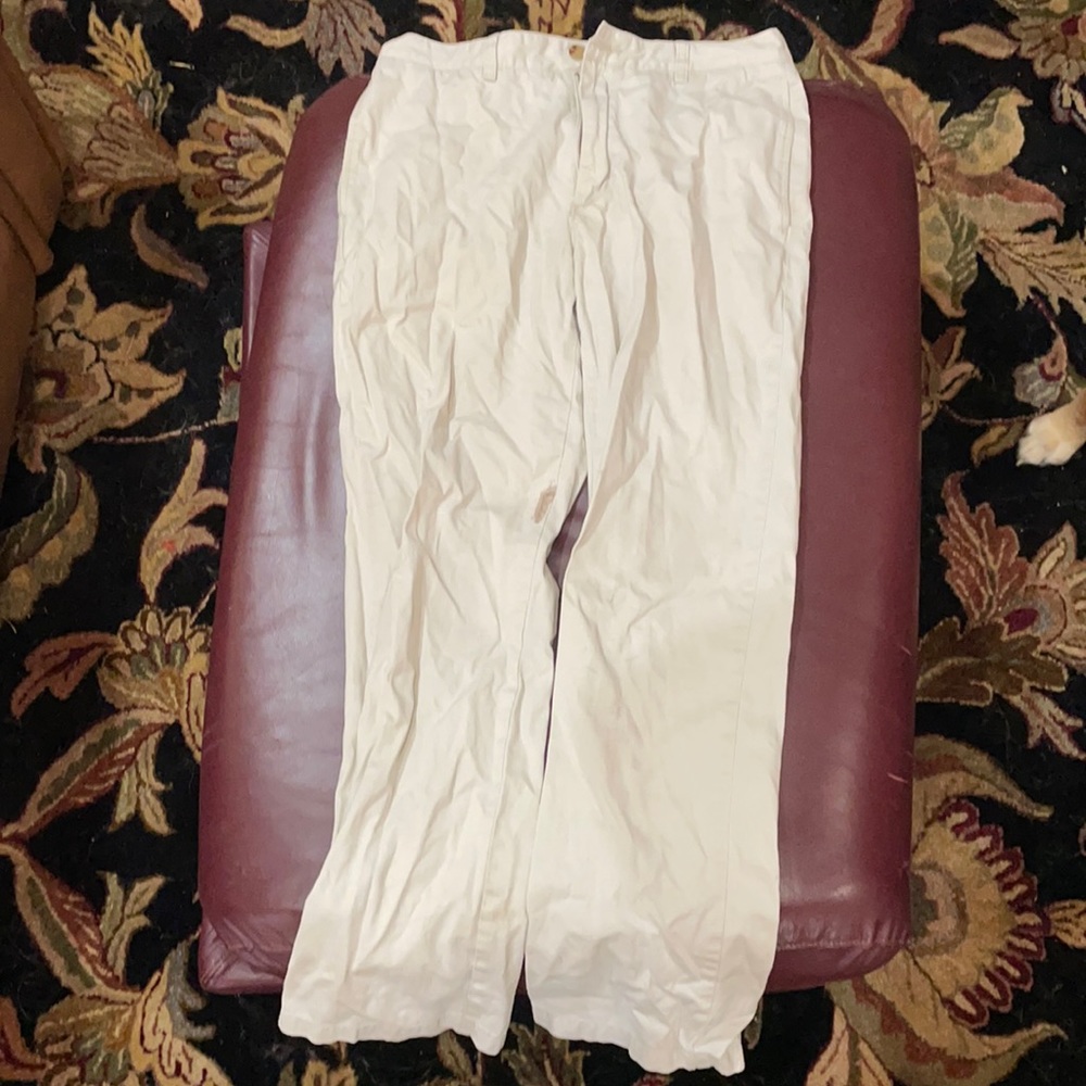 Vineyard vines khakis pants.